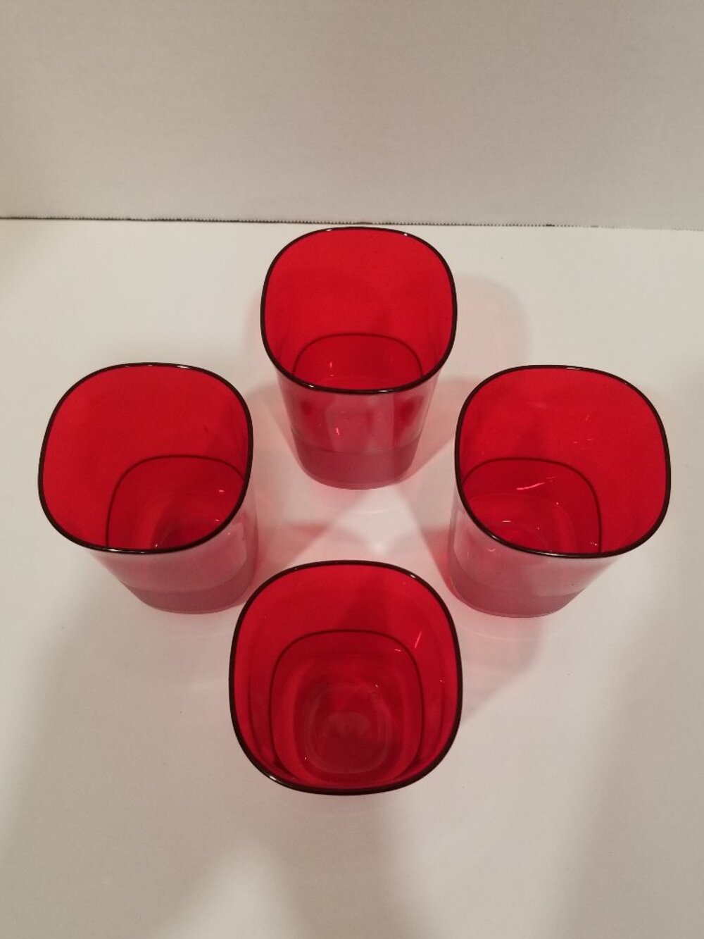 Tupperware Clearly Elegant Tumblers, Garnet Red, Set of 4, EUC - Picture 4 of 9